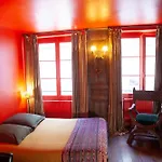Le Marais Chic Ac